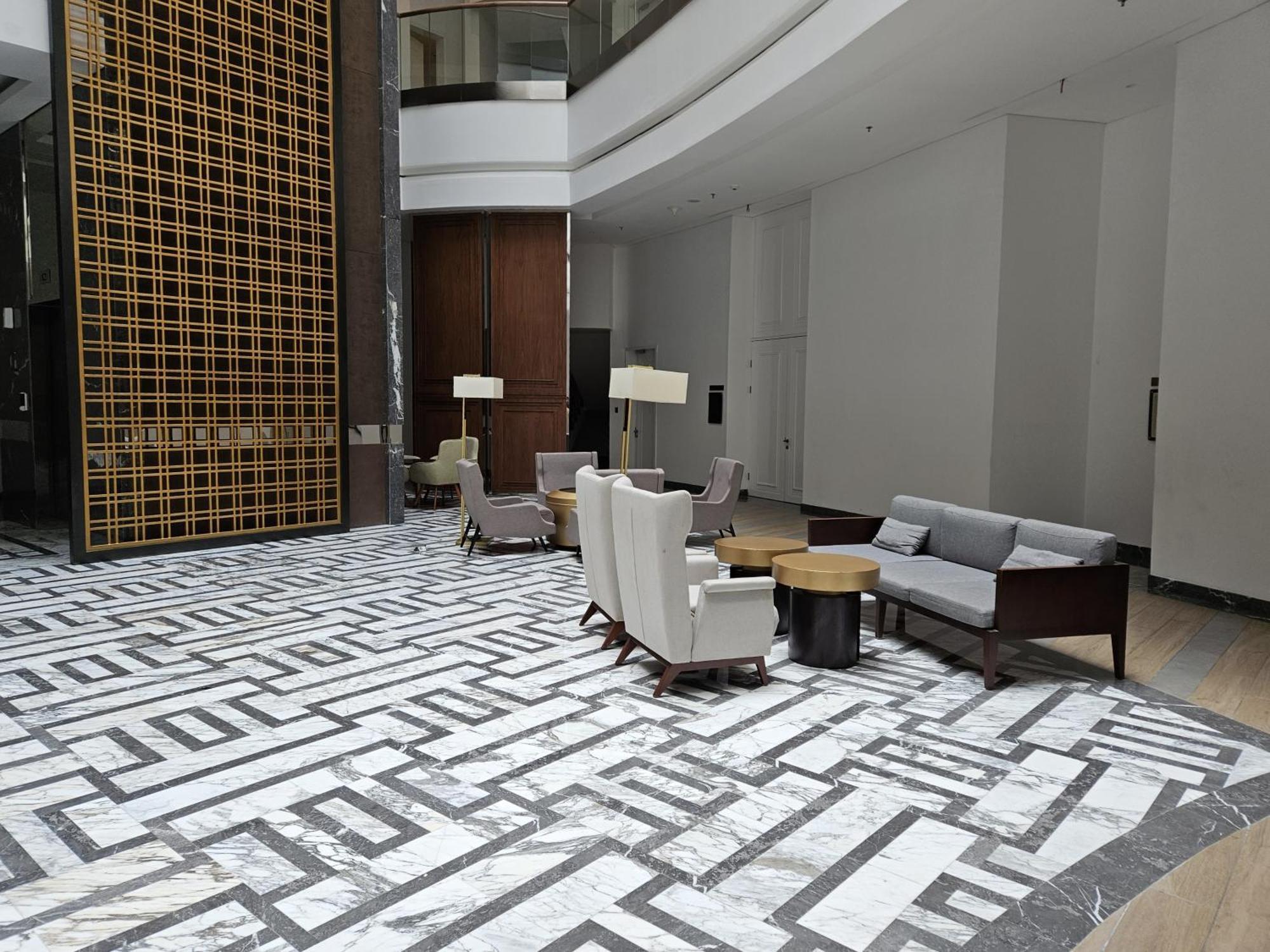 3Br Flat In Taman Anggrek Residence Джакарта Экстерьер фото
